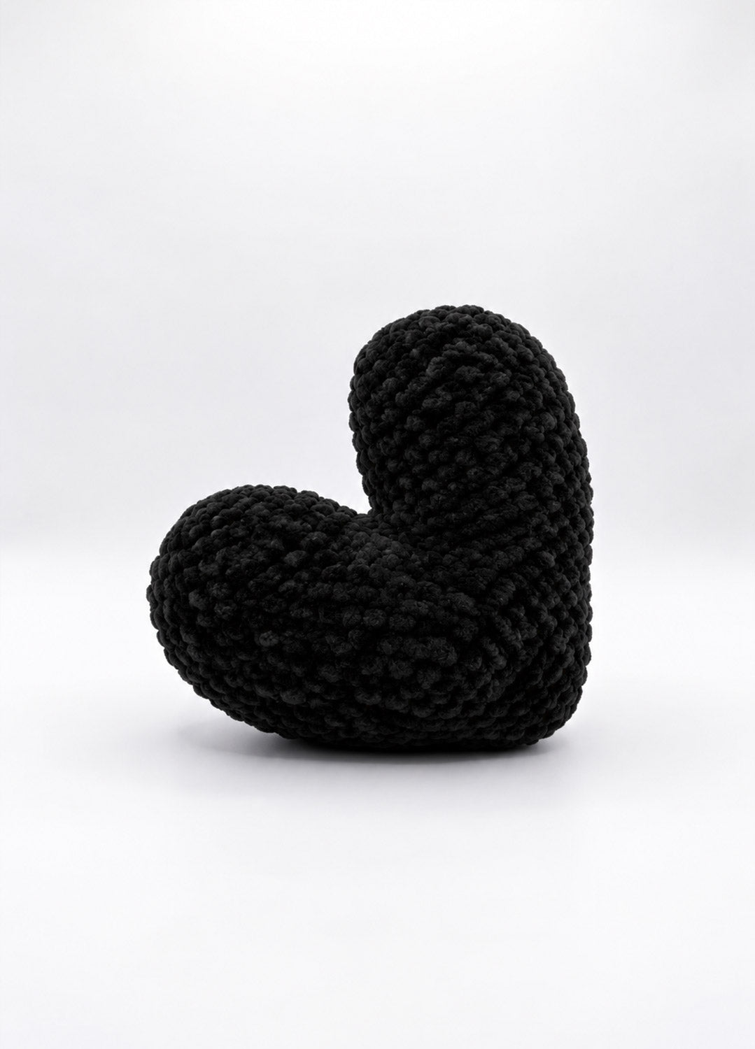The Cuddle Yarn Black - Amigurumi Chenille Yarn